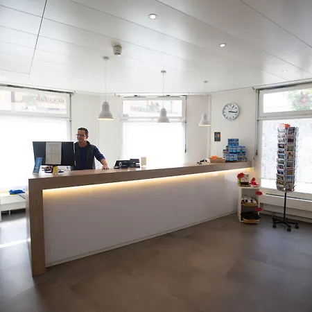 City Hostel Geneva Hostel *